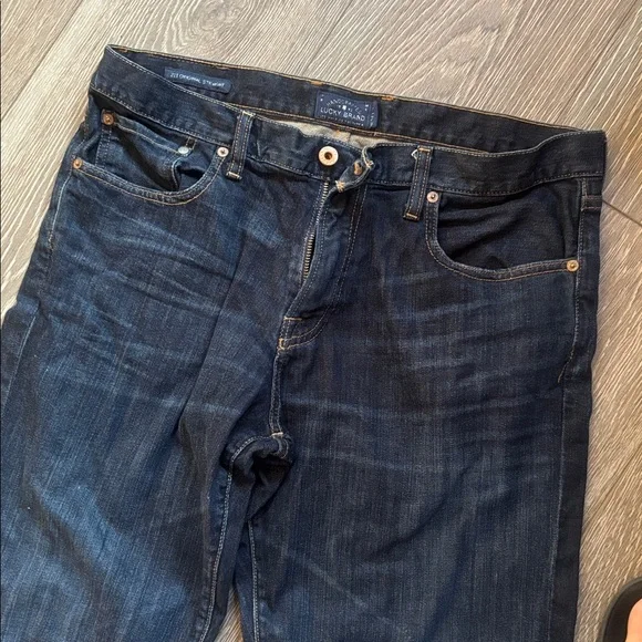 Lucky Brand Men's Deep Indigo Straight Jeans - Picture 3 of 8